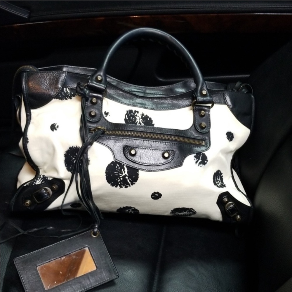 AUTHENTIC BALENCIAGA city bag stunning